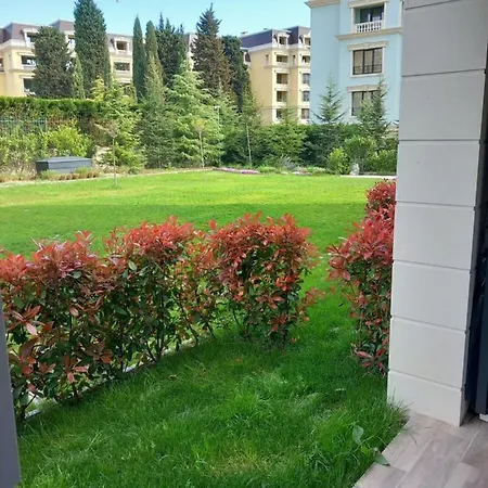 Sveti Konstantin I Helena Lux Apart *