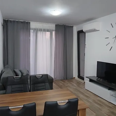 Sveti Konstantin I Helena Lux Apart *